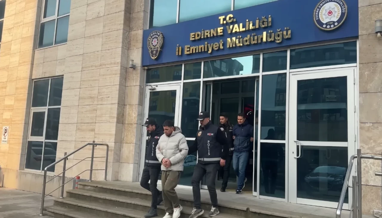 Kapıkule’de tarihi eser operasyonu: Çok sayıda eser ele geçirildi