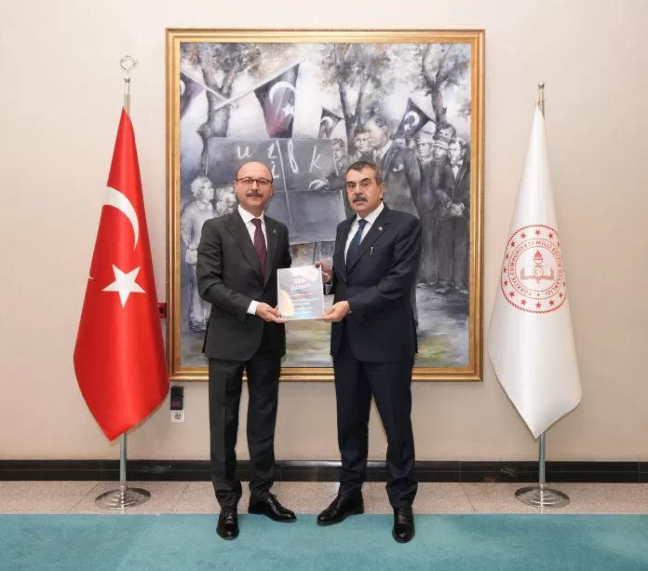 Eğitimde kritik görüşme! Türk Eğitim-Sen Genel Başkanı Talip Geylan, Bakan Yusuf Tekin ile görüştü