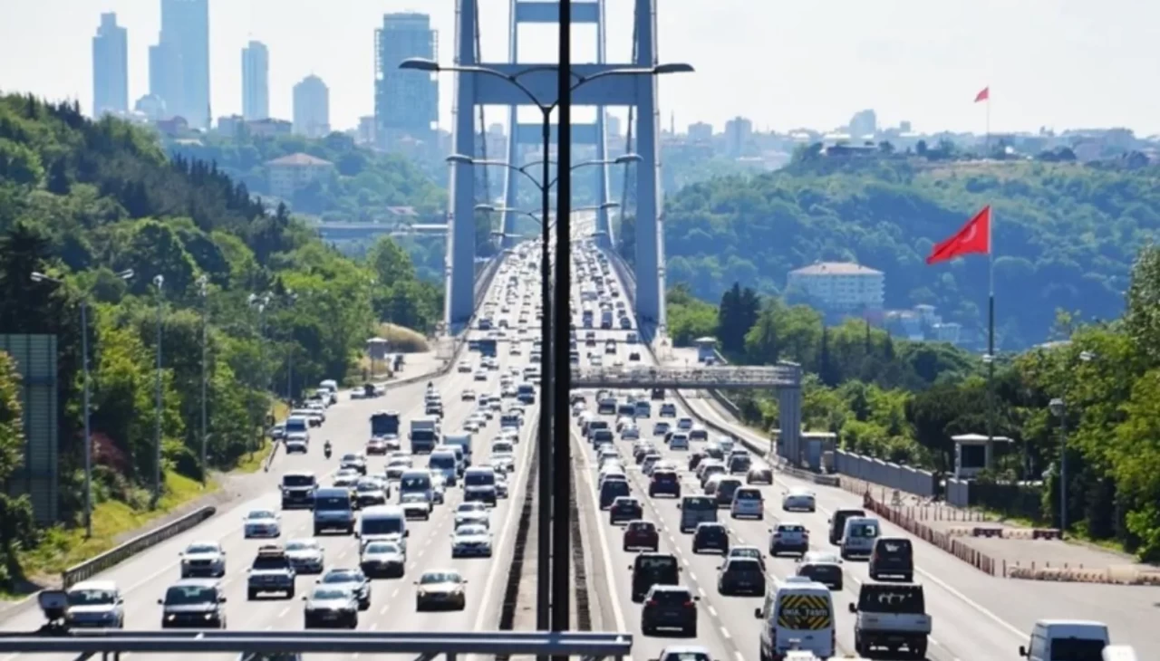 İstanbul’da hafta başında trafik çilesi! Yoğunluk yüzde 80’e ulaştı