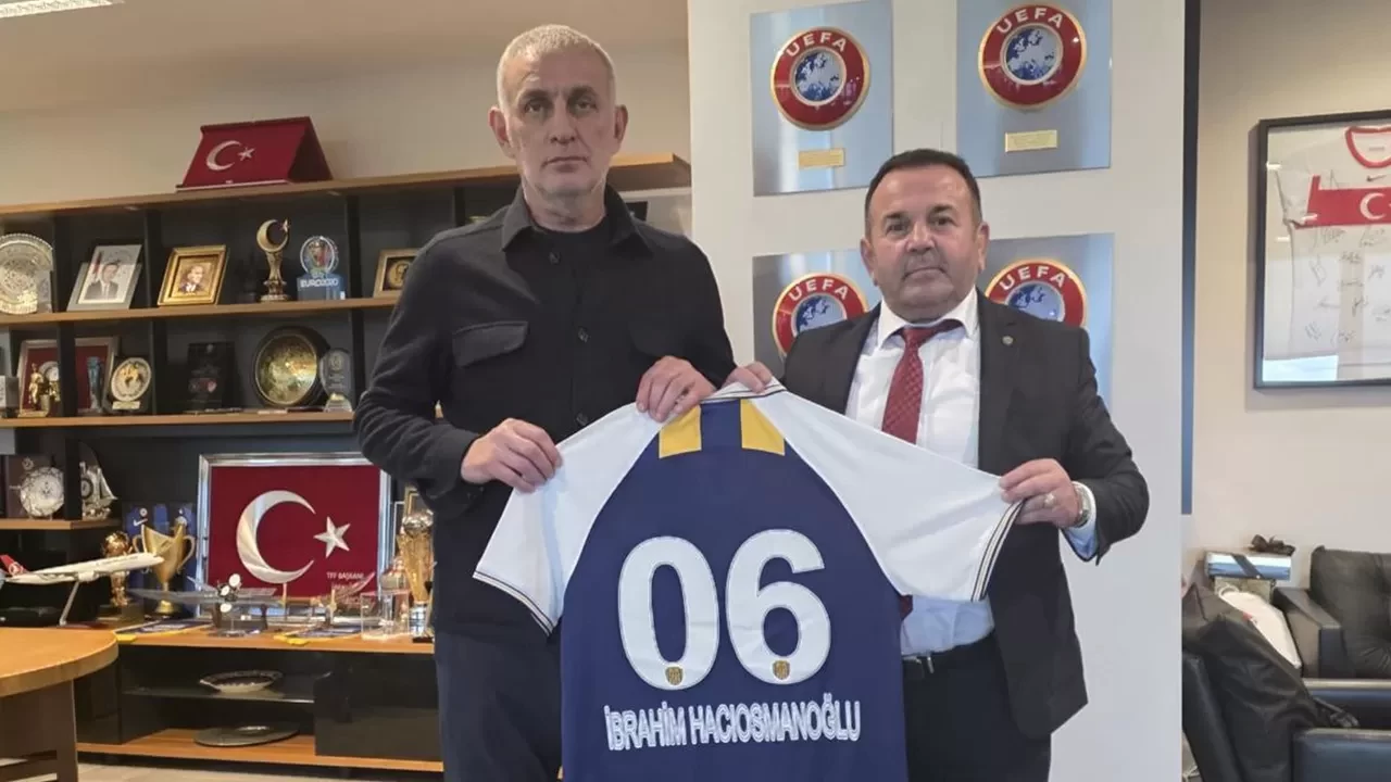 MKE Ankaragücü Başkanı Nuri Muhammet Yaman, TFF Başkanı İbrahim Hacıosmanoğlu’nu ziyaret etti