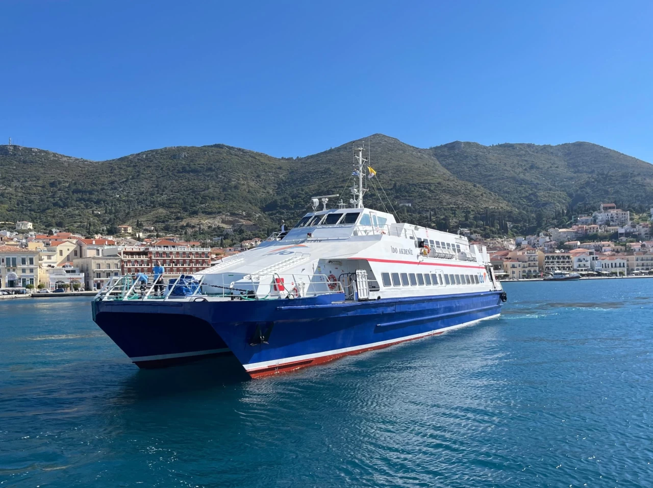 Olumsuz hava koşulları deniz otobüsü seferlerini etkiledi: Birçok hat iptal edildi