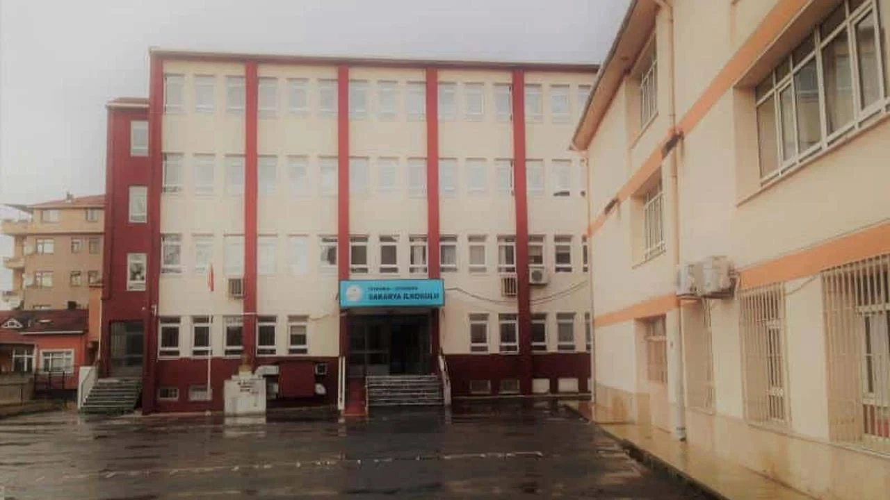 İstanbul Valiliği’nden Sakarya İlkokulu açıklaması