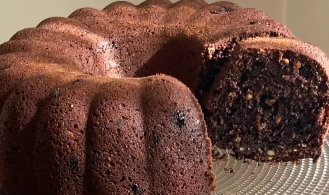 Yumuşacık ve asla yapışmayan kek yapmanın püf noktası