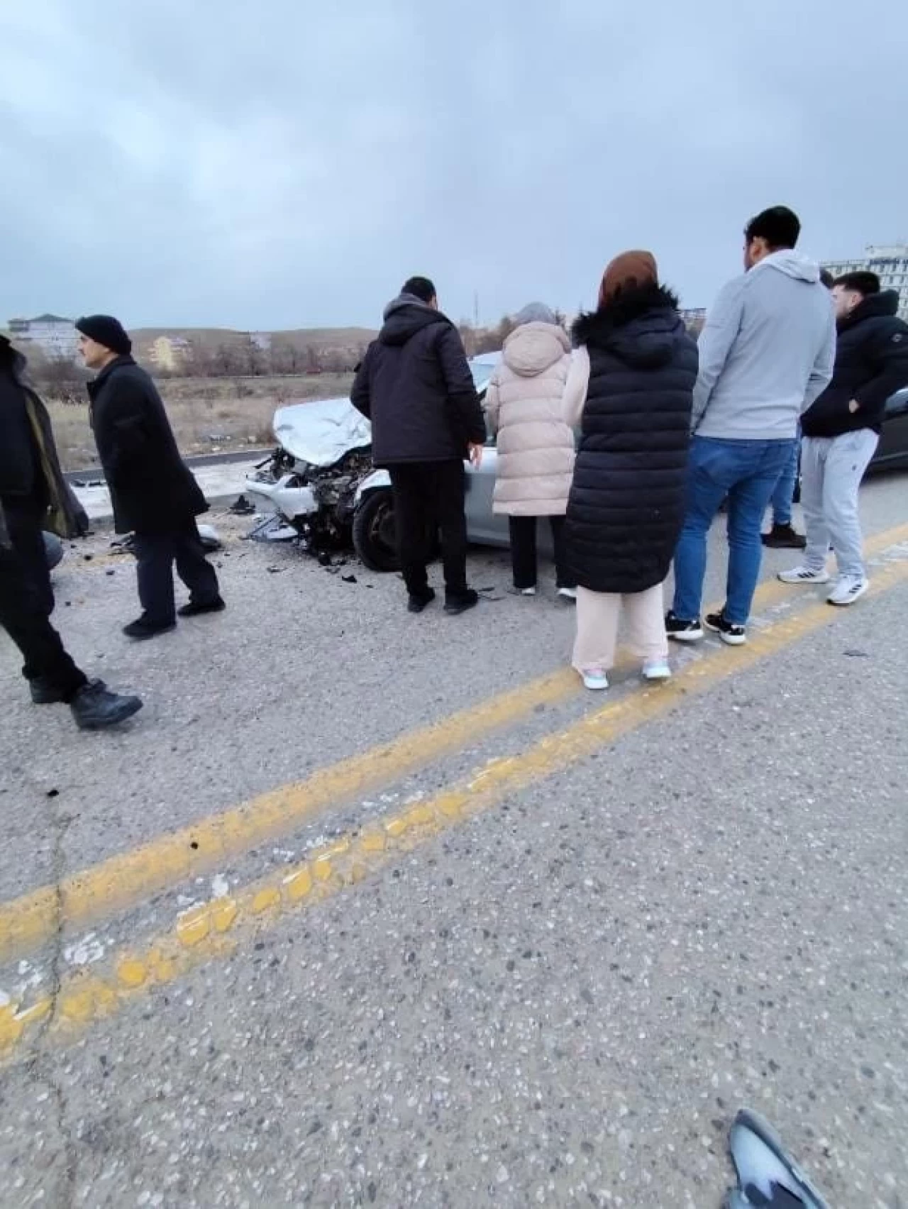 Ankara'da 4 aracın karıştığı kazada takla atan araçta yaralılar