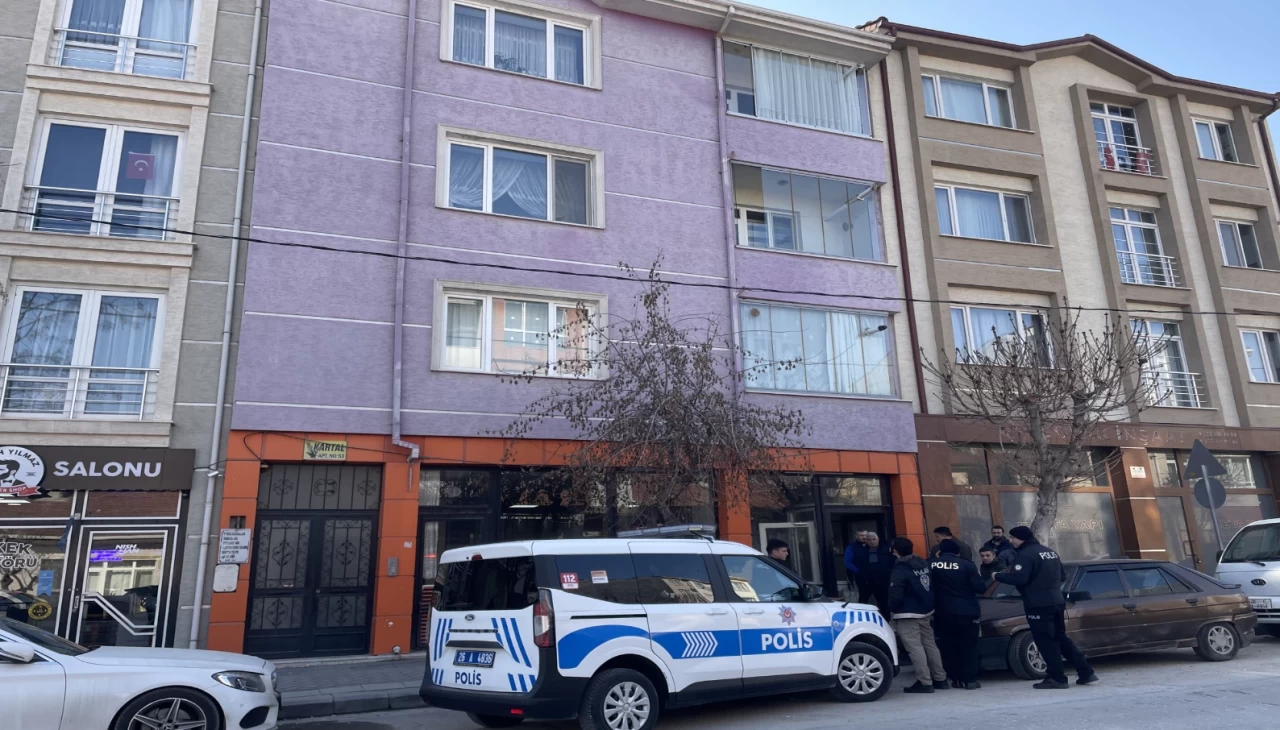 Eskişehir'de balkondan düşen Alzheimer hastası kadın, hastaneye kaldırıldı