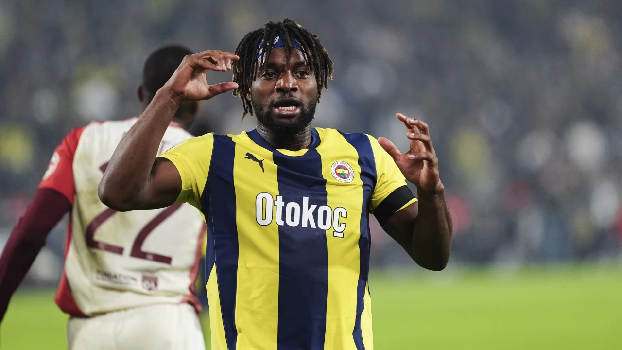 Napoli'den Saint-Maximin açıklaması: "Fenerbahçe'nin taleplerini karşılayamadık"