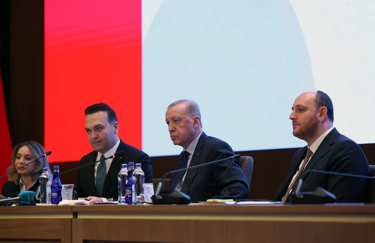 Cumhurbaşkanı Erdoğan, AK Parti Kadın ve Gençlik Kolları MKYK toplantılarına başkanlık yaptı