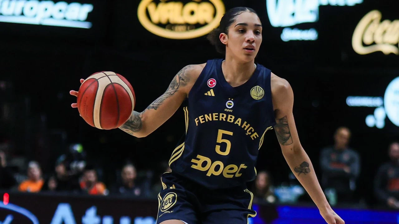 Fenerbahçe Kadın Basketbol Takımı, Avrupa Ligi'nde Beretta Famila Schio'ya konuk oluyor