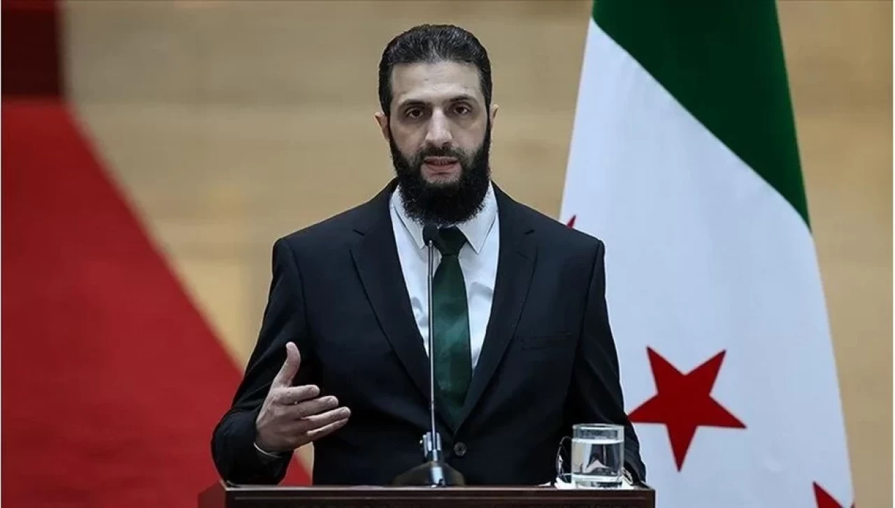 Suriye Geçiş Dönemi Cumhurbaşkanı Ahmed Şara, seçimler için 4-5 yıllık bir süre olduğunu söyledi