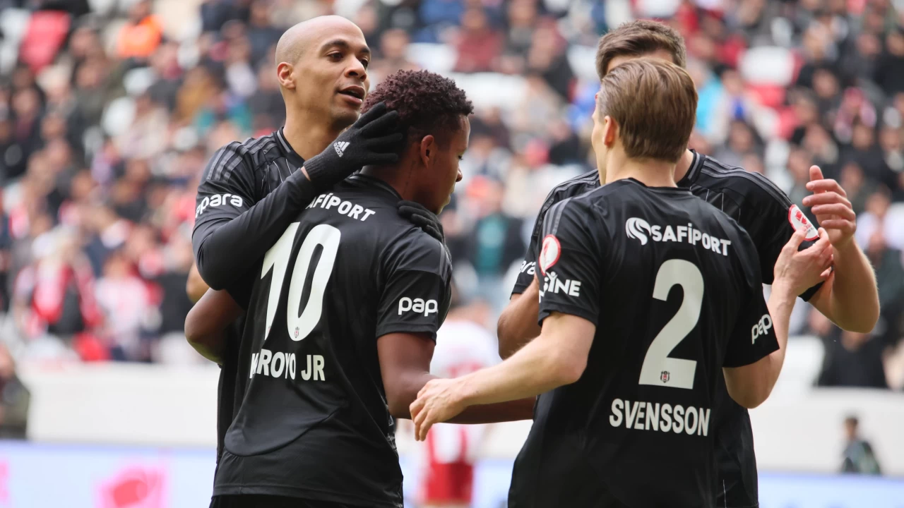 Beşiktaş Türkiye Kupası'nda çeyrek finalde | Maç Sonucu: Antalyaspor 1 Beşiktaş 2