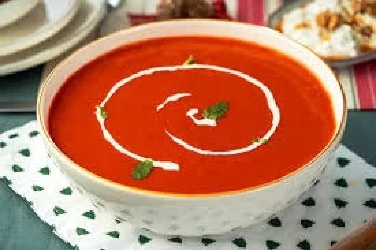 Kremalı Domates Çorbası Tarifi: Sıcak ve Lezzetli Bir Başlangıç