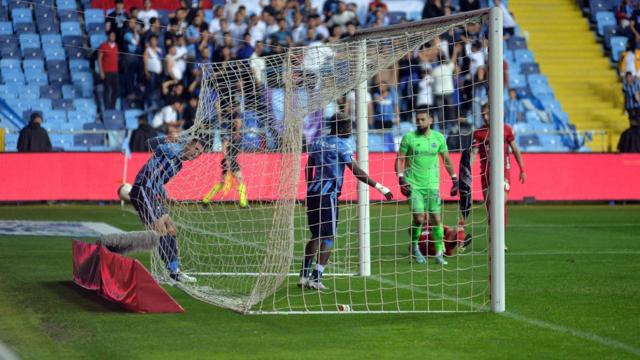 Süper Lig’in sonuncusu Adana Demirspor’da taraftarlar eski günlere hasret