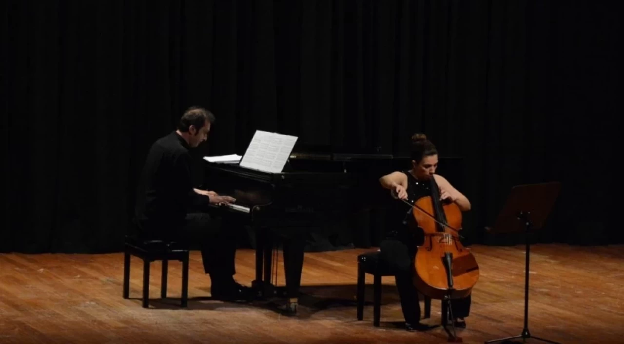 Anadolu Üniversitesi'nde 'Viyolonsel Resitali' gerçekleştirildi