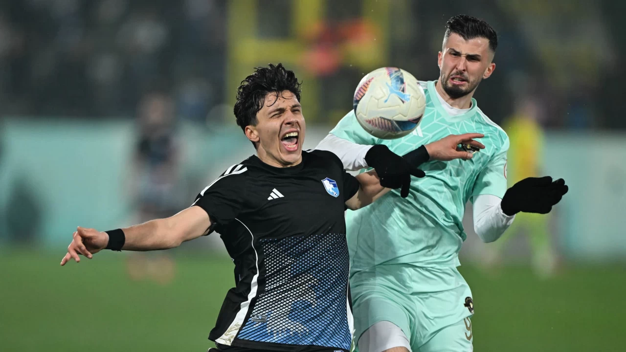 Erzurumspor ilk yarıda bulduğu gollerle kazandı | 1. Lig'de Esenler Erokspor 1 Erzurumspor 2