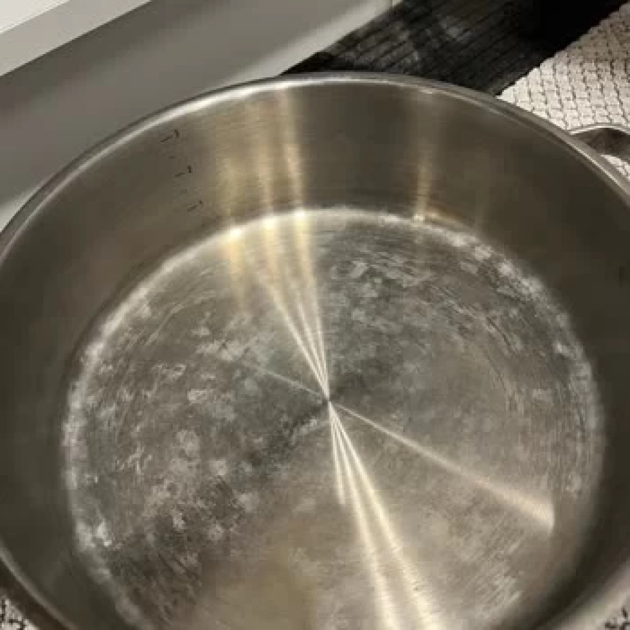 Tencelerdeki Su Lekesi Nasıl Çıkar? Etkili Temizlik Yöntemleri