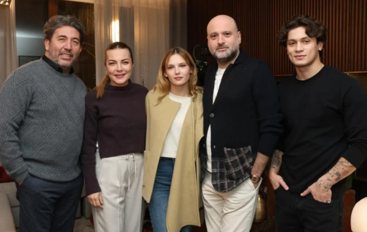 "Aşk Sadece Bir An" filmine rekor ilgi! 238 yeni salon açıldı