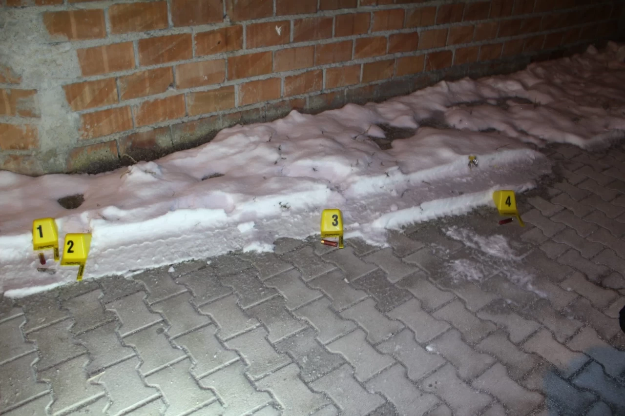 30 güvenlik kamerası görüntüsü incelenerek yakalandılar