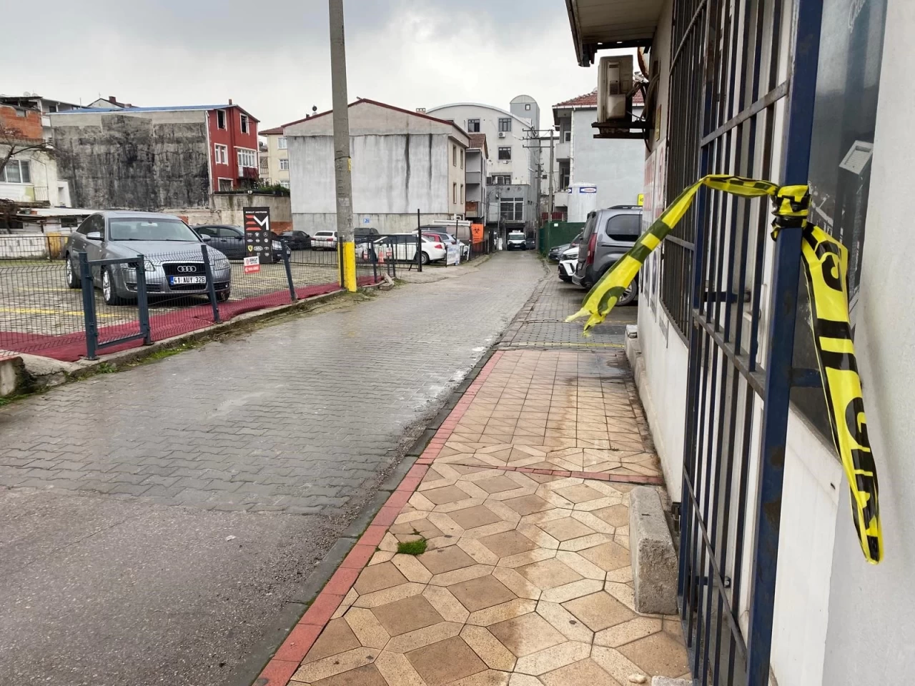 Kocaeli'de husumet saldırısı: Galerici silahla yaralandı