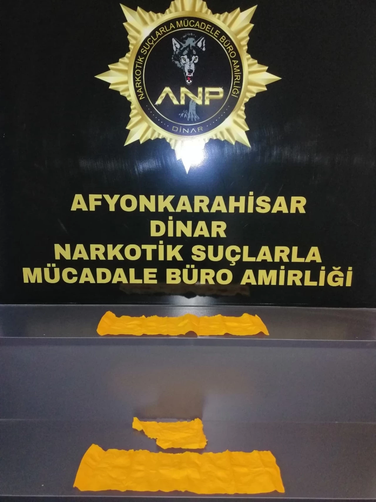 Afyonkarahisar'da uyuşturucu operasyonunda ilginç yöntem! Peçete içine gizlenmiş uyuşturucu yakalandı