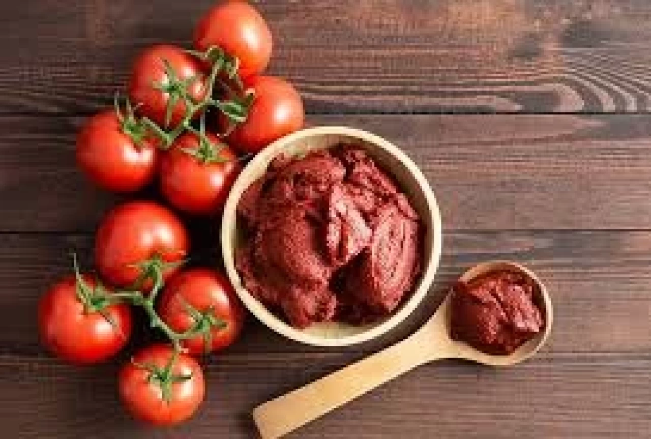 Evde Domates Salçası Yapımı: Pratik Adımlar ve Püf Noktaları