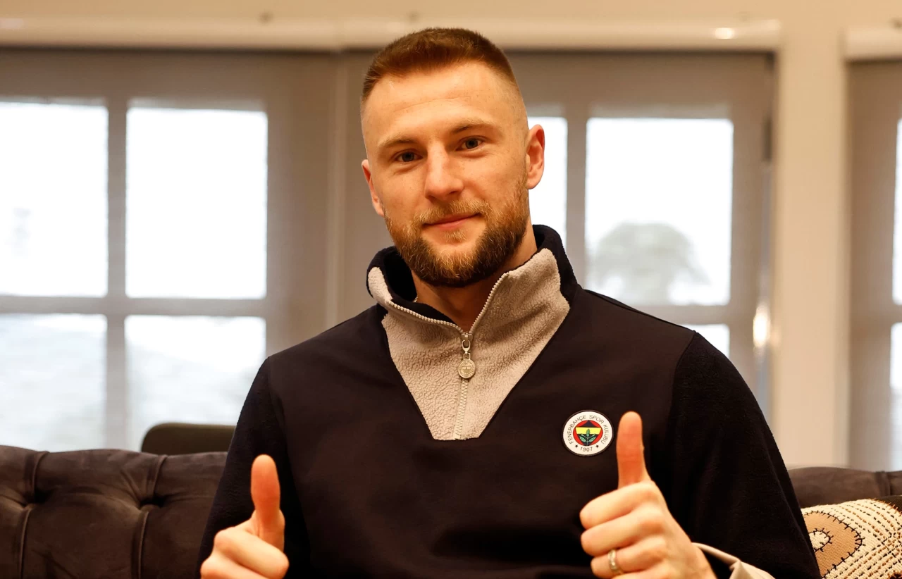 Fenerbahçe’nin yeni transferi Milan Skriniar, transfer sürecini ve taraftarların desteğini anlattı