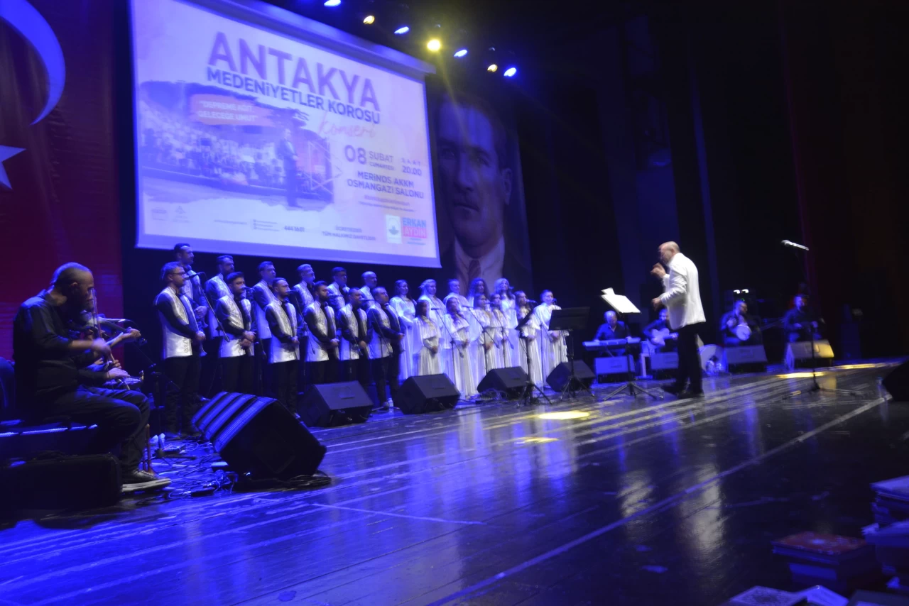 "Hatay'ın tanıtılması" için kurulan Antakya Medeniyetler Korosu, Bursa'da konser verdi
