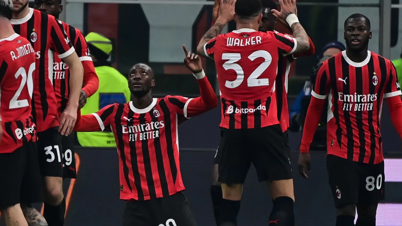 İtalya Kupası çeyrek finalinde Milan farklı kazandı | Milan 3-1 Roma