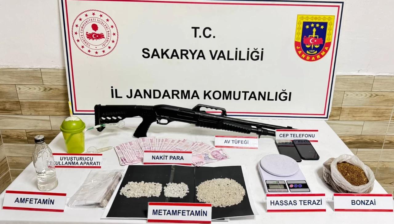 Sakarya'da uyuşturucu operasyonu: 2 tutuklama