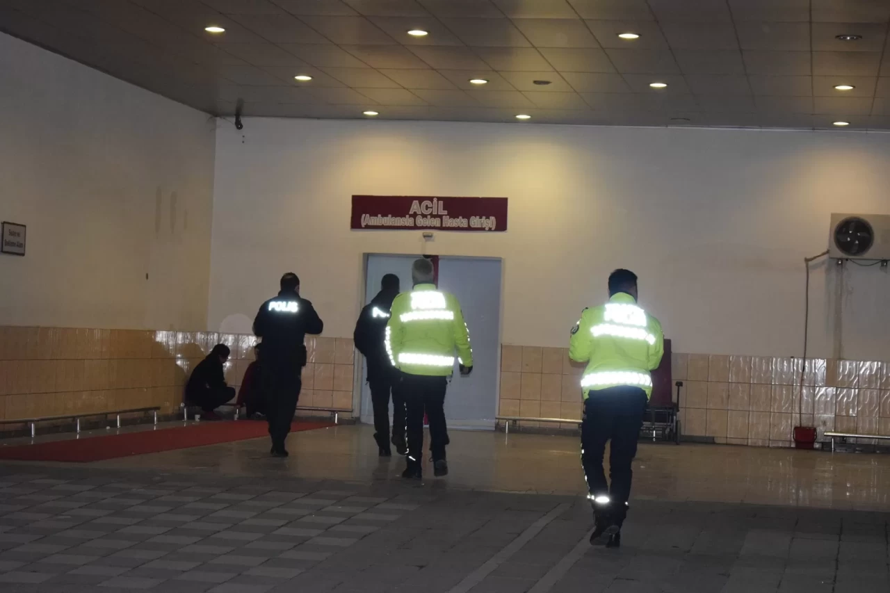 Malatya'da feci kaza: Kontrolden çıkan otomobil bahçeye düştü, 6 yaralı!