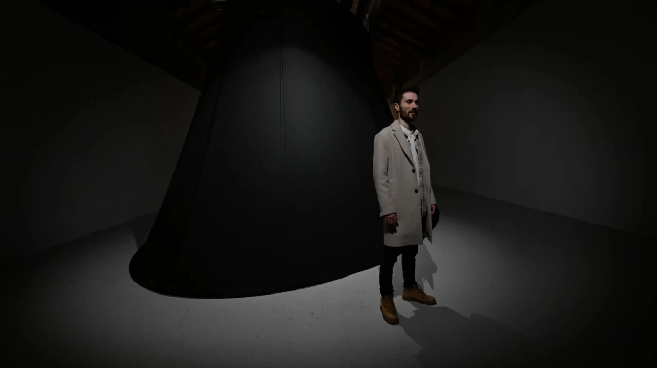 Ahmet Yiğider'in "Karınca Yuvası" sergisi CerModern'de sanat tutkunlarıyla buluştu