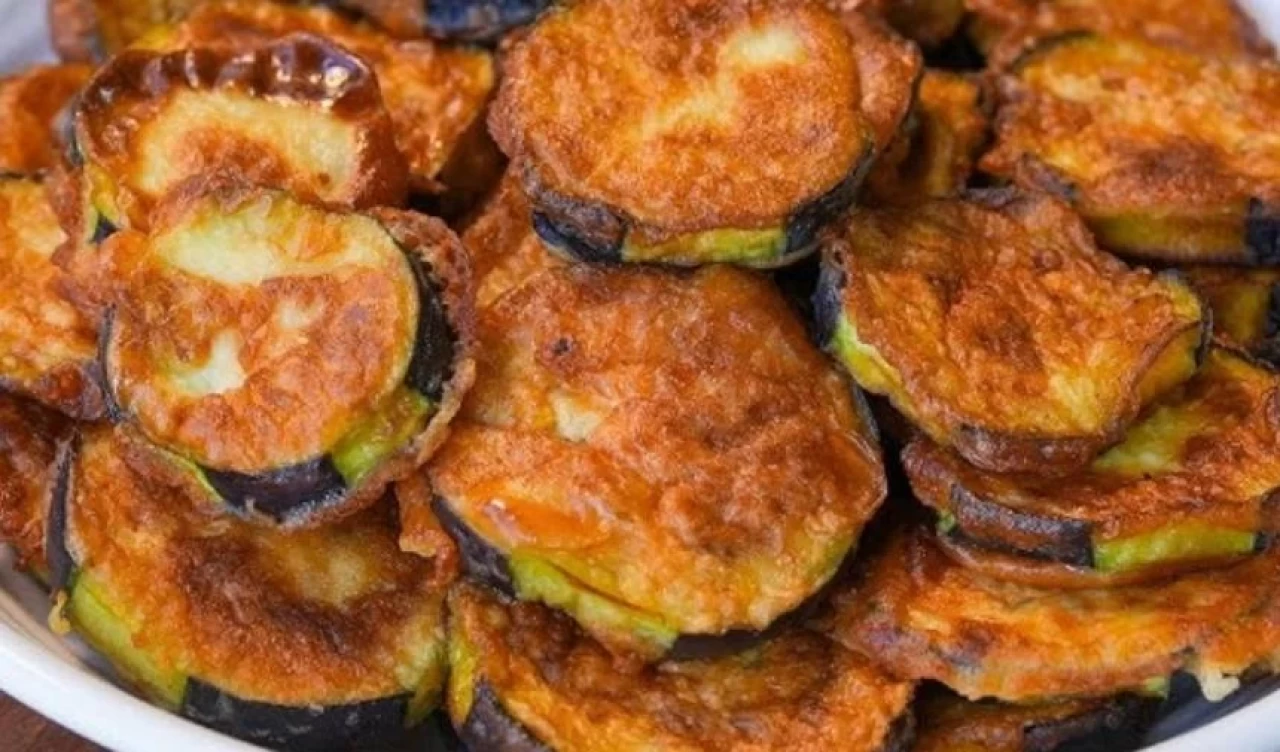 Patlıcan kızartırken yağ çekmemesi ve kararmaması için altın kural