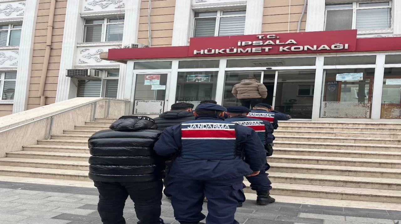 Türkiye'nin tanınmış suç örgütlerinden "Daltonlar" Yunanistan'a kaçarken yakalandı