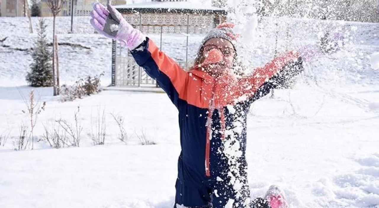 Peş peşe duyurdular: İşte pazartesi okulların tatil olduğu iller