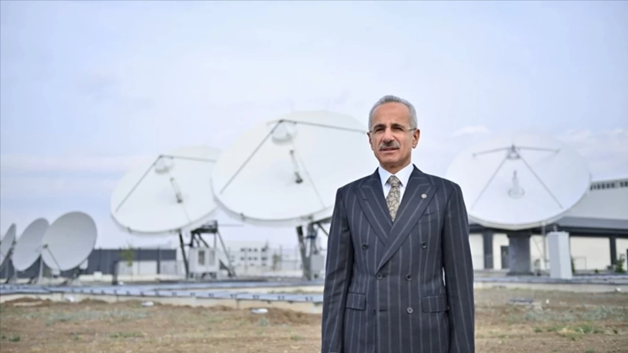 Abdulkadir Uraloğlu: Türksat için dev veri merkezi kurulacak
