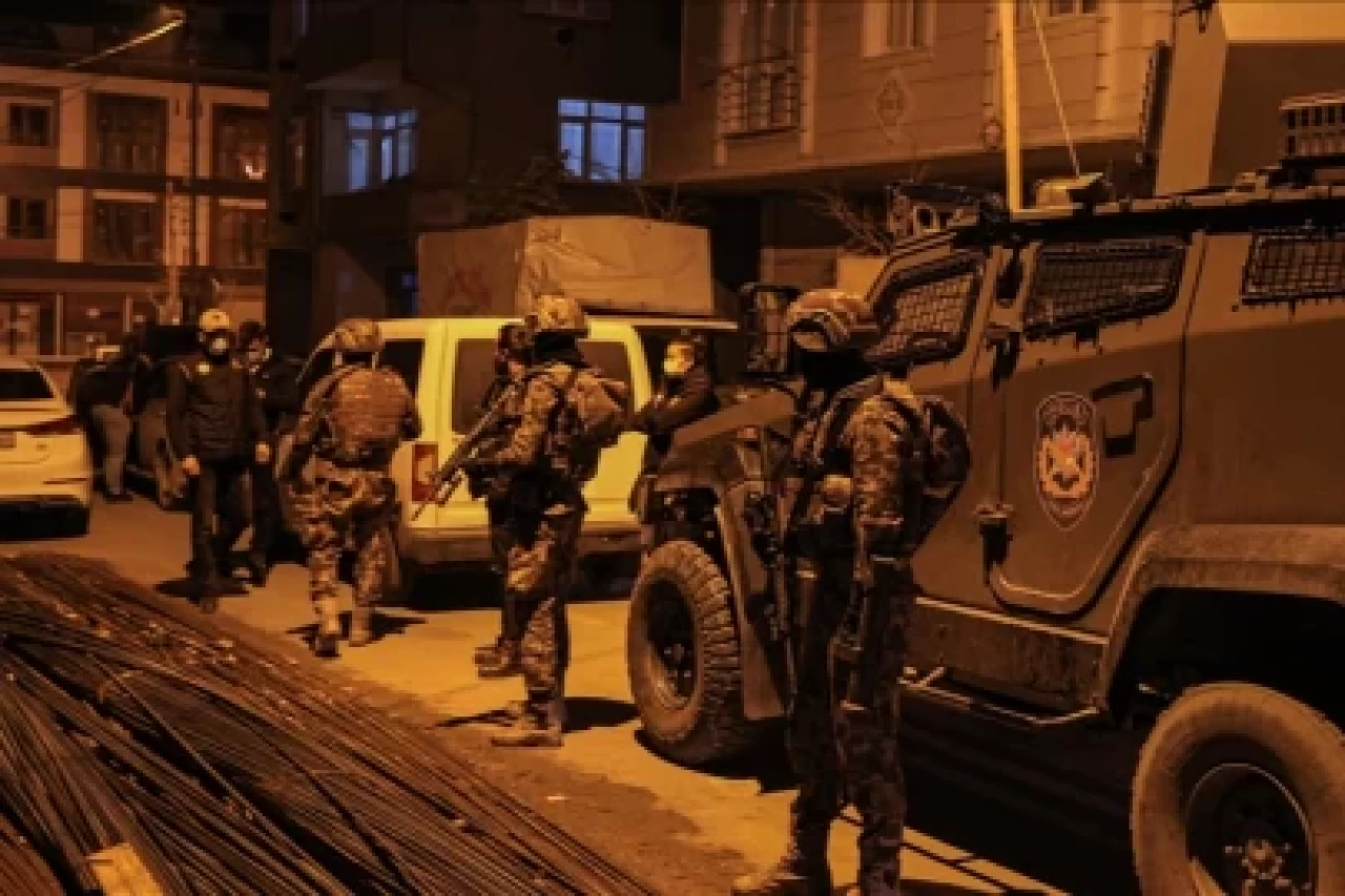 İstanbul merkezli DEAŞ operasyonunda 48 şüpheliden 33'ü tutuklandı
