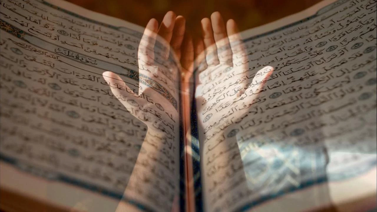 İhlâs Suresi: Anlamı, Fazileti ve Faydaları...