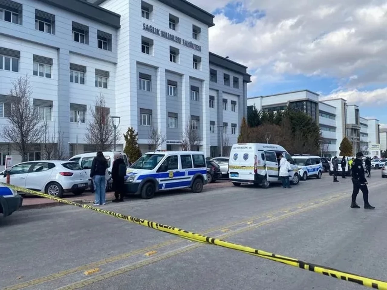 Konya'da Selçuk Üniversitesi'nde Dekan Yardımcısı'na silahlı saldırı