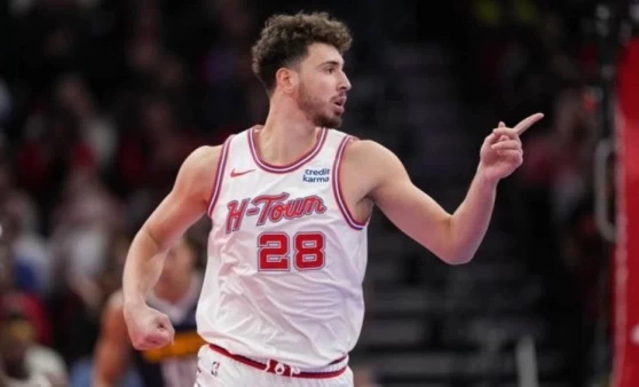 Alperen Şengün'den muhteşem performans: 10 sayı, 13 ribaund, 4 asist ve 1 top çalma!