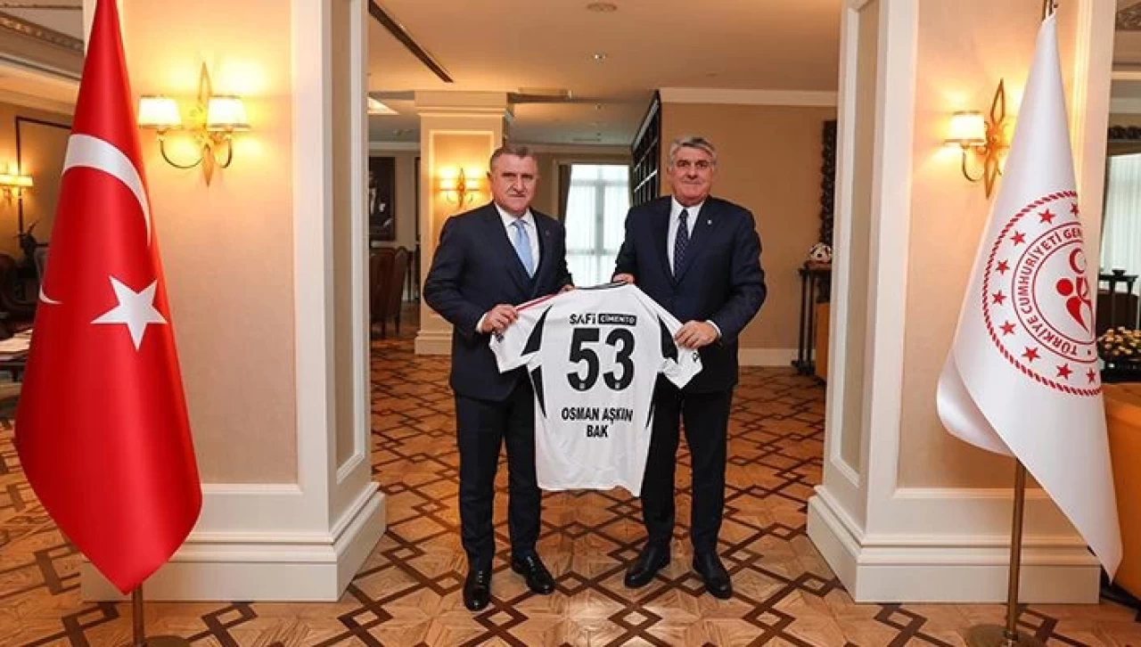 Beşiktaş Başkanı Serdal Adalı, Gençlik ve Spor Bakanı Osman Aşkın Bak’ı ziyaret etti