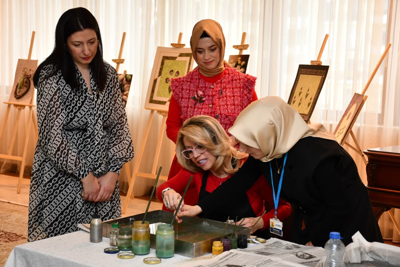 Kuzey Makedonya'nın başkenti Üsküp'te Türk el sanatları tanıtıldı
