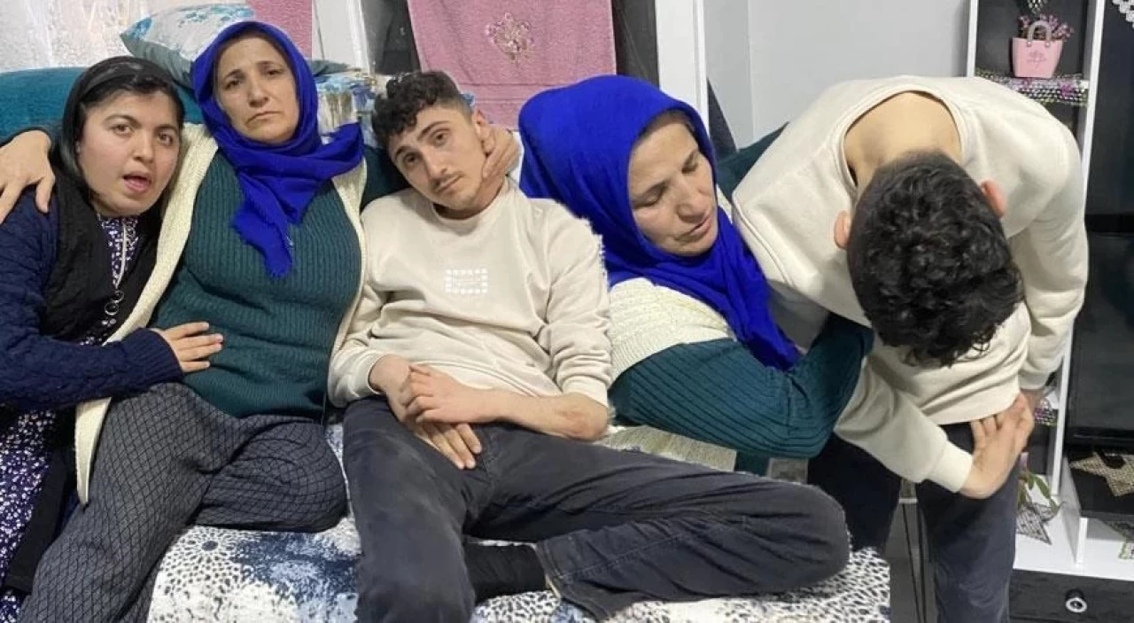 20 yaşındaki gencin hayatını karartan 'tik'!