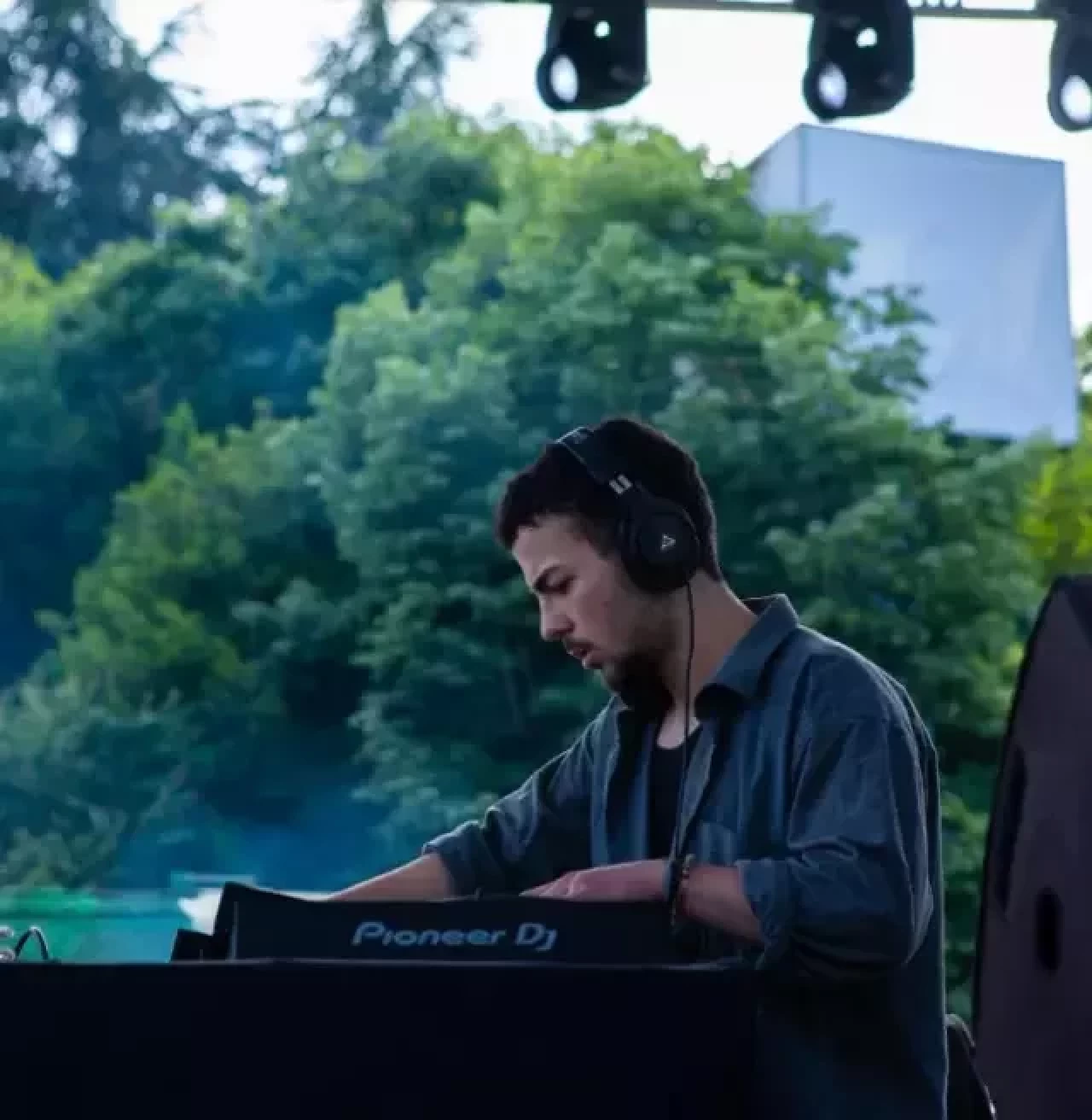 Ünlü DJ motosiklet kazasında can verdi