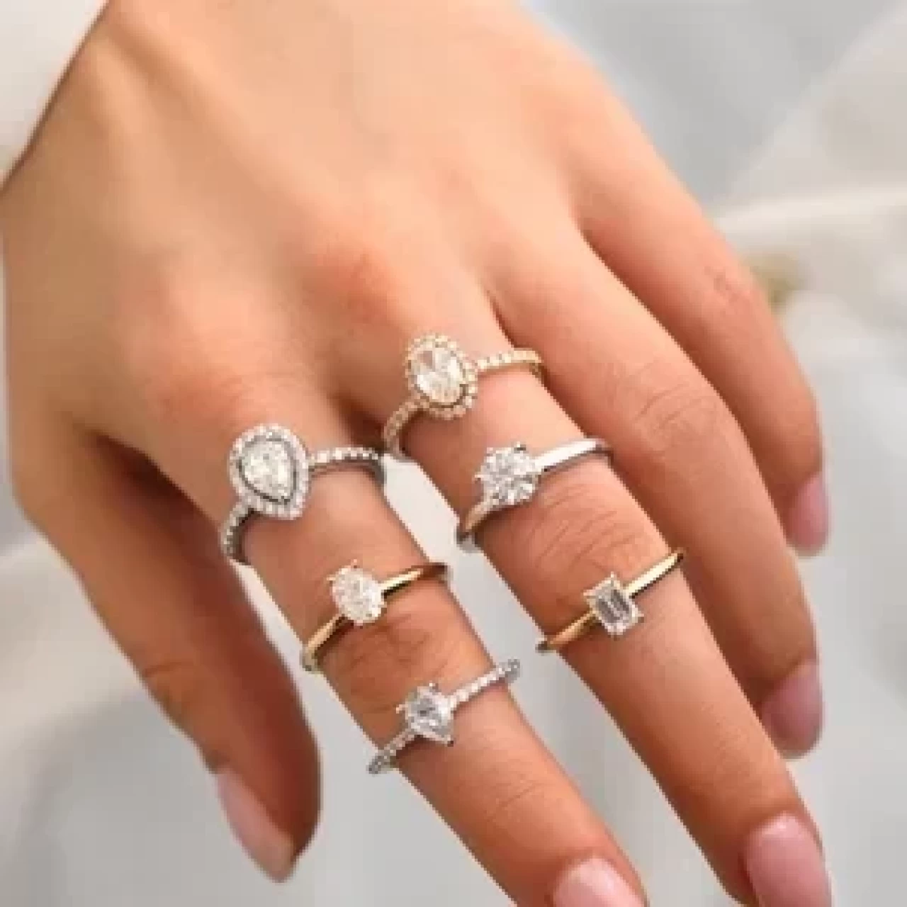 Taşlı yüzük kullanırken dikkat edilmesi gerekenler: Şıklık ve dayanıklılık bir arada