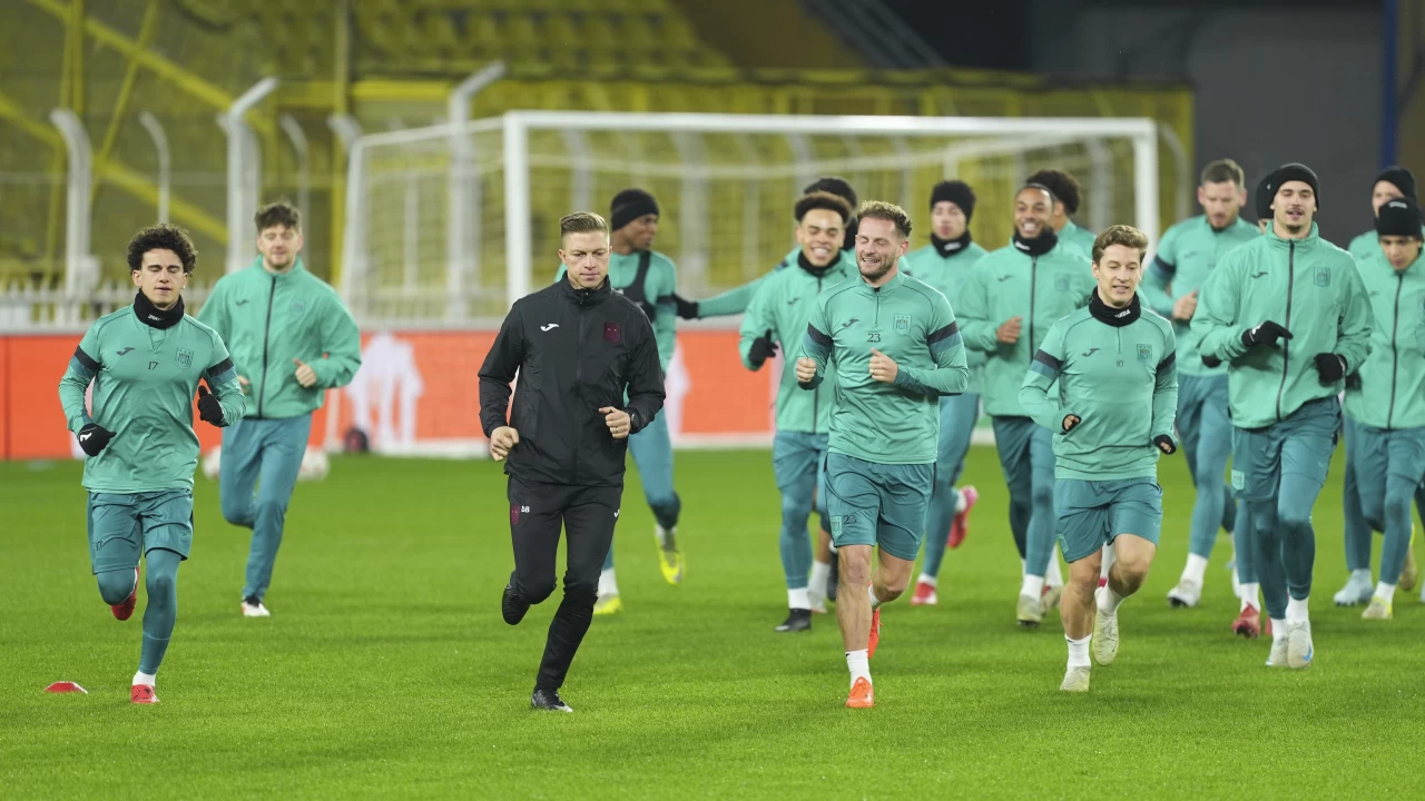 Anderlecht UEFA Avrupa Ligi’nde oynanacak Fenerbahçe karşılaşması öncesi, Ülker Stadyumu'nda son antrenmanını gerçekleştirdi