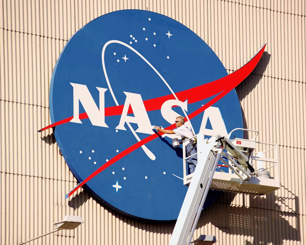 NASA uyardı: YR4 astereoidinin 2032'de Dünya'ya çarpma olasılığı yüzde 3,1'e yükseldi!
