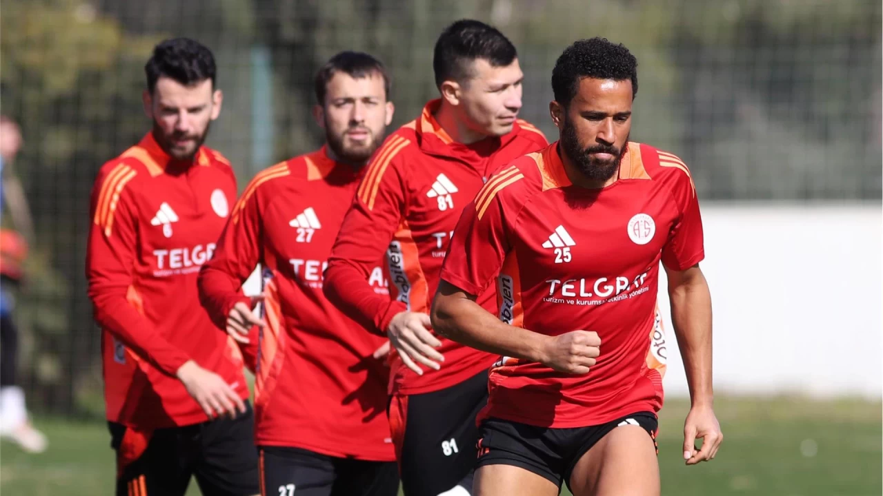 Antalyaspor, Türkiye Kupası’ndaki Bodrum FK maçı için hazırlıklarını sürdürüyor