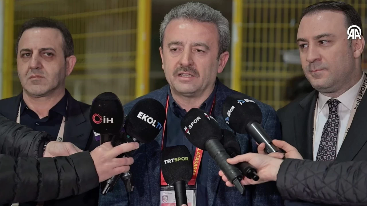  Galatasaraylı yönetici İbrahim Hatipoğlu, Gaziantep FK galibiyetinin ardından hakem kararlarını ve transfer çalışmalarını değerlendirdi