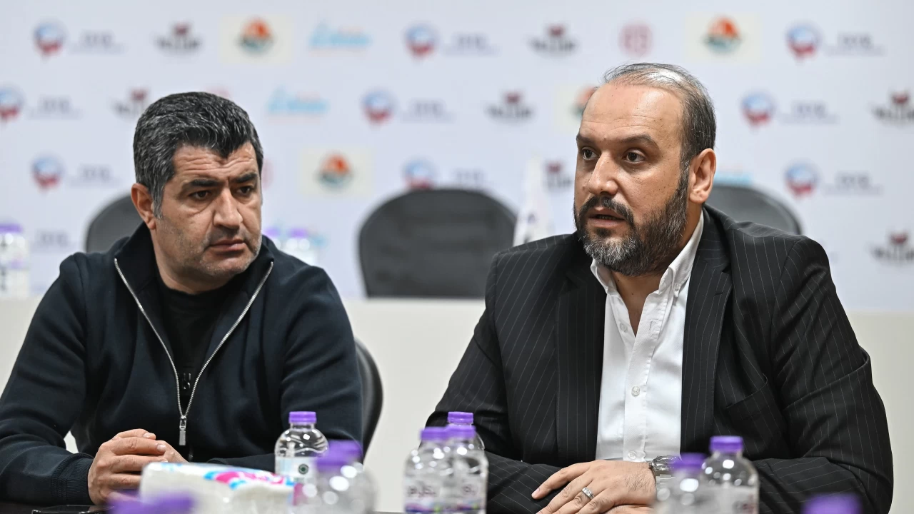 Antalyaspor basın sözcüsünden Alex de Souza açıklaması: "Alex'in onaylamadığı hiçbir oyuncu alınmadı"