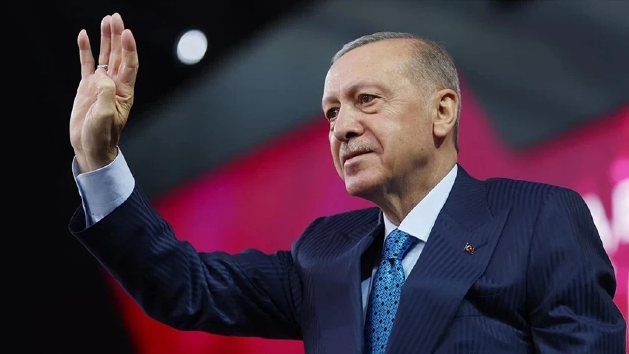 Cumhurbaşkanı Erdoğan yeniden AK Parti Genel Başkanı seçildi