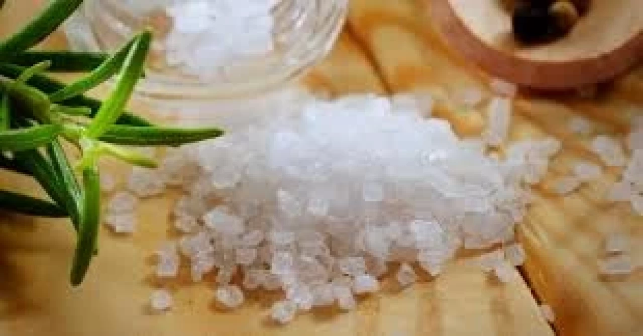 Kaya Tuzunun Faydaları Nelerdir? Sağlığınız İçin Neden Kaya Tuzu Kullanmalısınız?